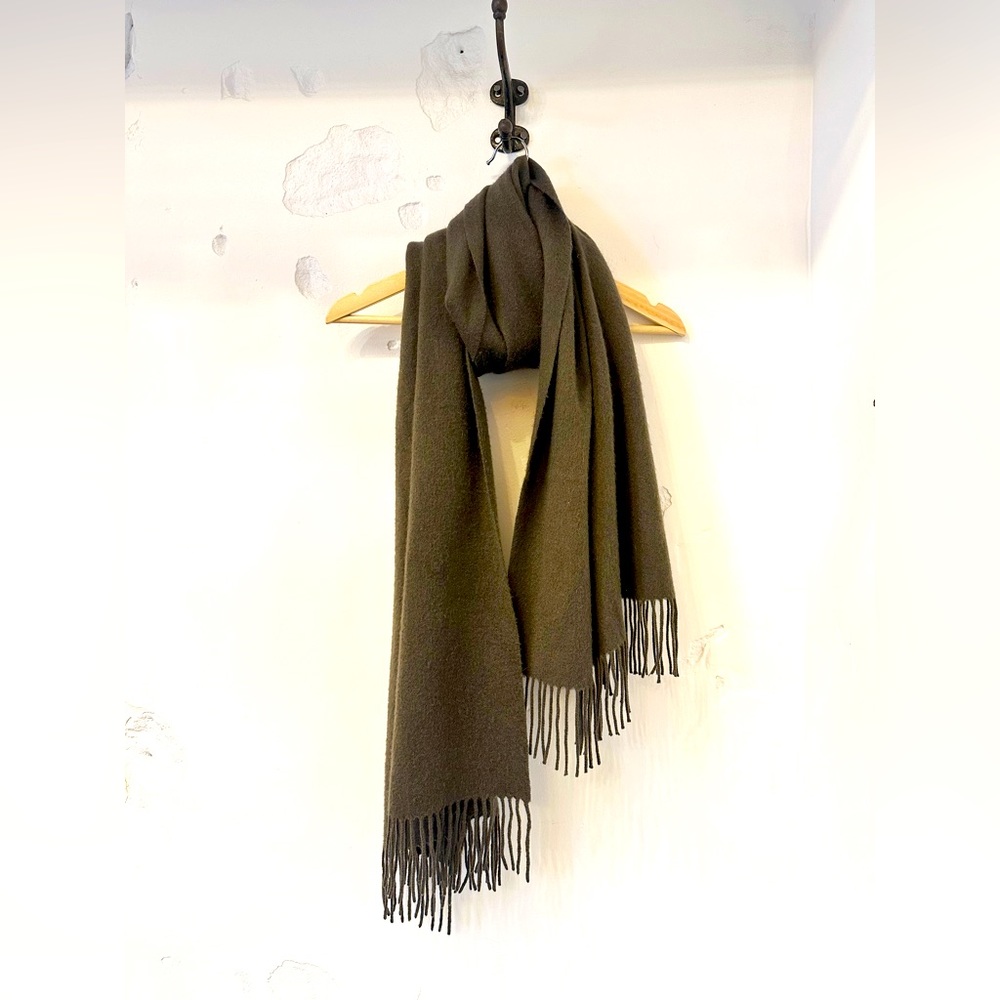 THEORY Cashmere Fringe Scarf (Mink)